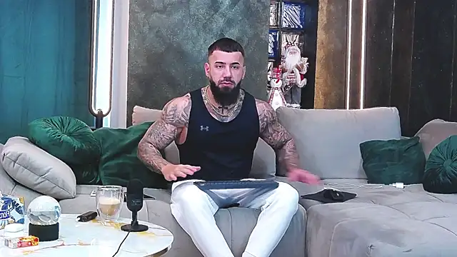 masterkingofmusclee online show from 01/03/25, 08:21