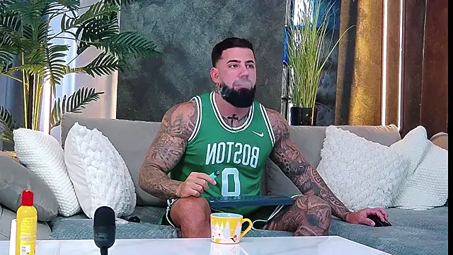 masterkingofmusclee online show from 10/06/25, 07:28