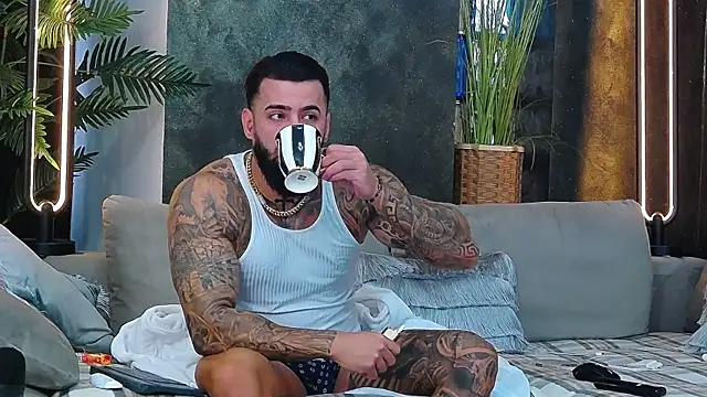 masterkingofmusclee online show from 11/13/25, 09:08