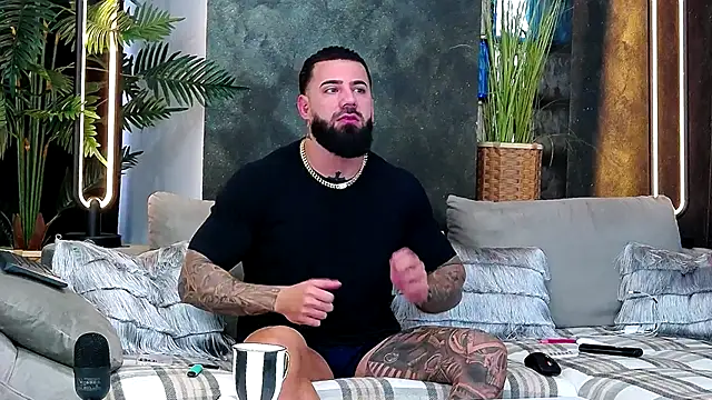 masterkingofmusclee online show from 11/17/25, 07:47