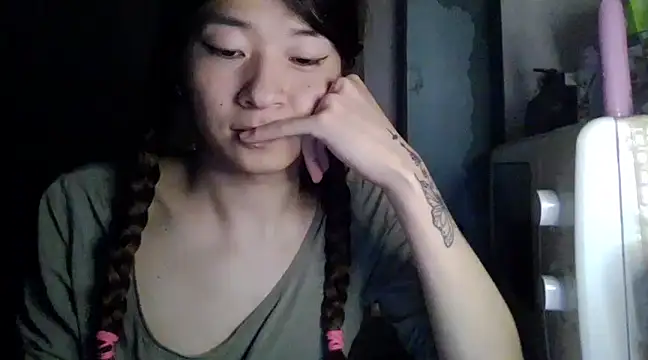 CarlyJoy online show from 02/26/25, 06:32