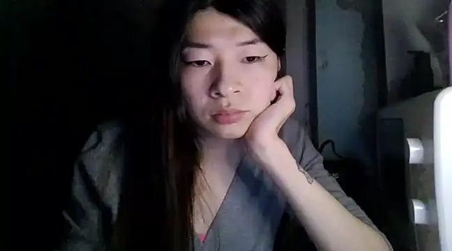 CarlyJoy online show from 03/04/25, 05:34