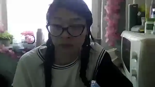 CarlyJoy online show from 10/05/25, 09:29