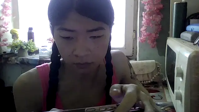 CarlyJoy online show from 05/12/26, 10:12