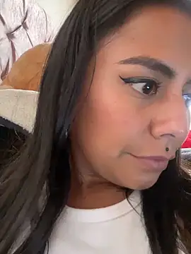 im amber online show from 02/24/25, 09:20