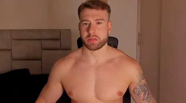 Snapshot of paul_rogerr chatting on 12/13/24, 03:38 paul rogerr online show from 12/13/24, 03:38