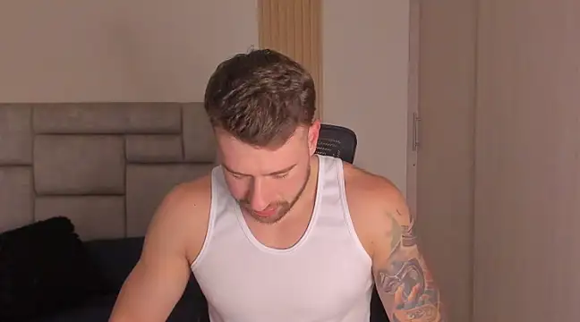 Snapshot of paul_rogerr chatting on 01/15/25, 10:13 paul rogerr online show from 01/15/25, 10:13