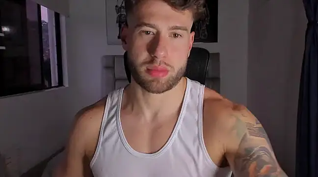 Snapshot of paul_rogerr chatting on 03/14/25, 11:22 paul rogerr online show from 03/14/25, 11:22