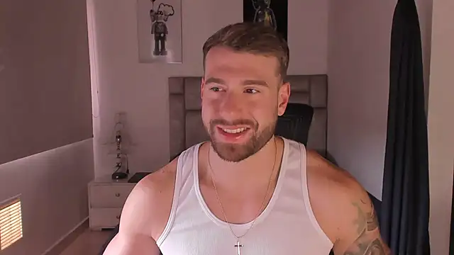 Snapshot of paul_rogerr chatting on 09/28/25, 09:42 paul rogerr online show from 09/28/25, 09:42