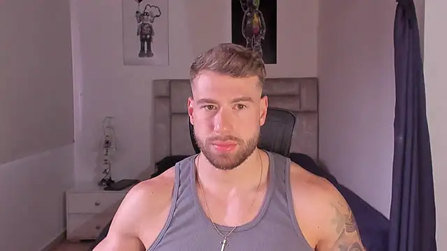 Snapshot of paul_rogerr chatting on 10/08/25, 10:18 paul rogerr online show from 10/08/25, 10:18