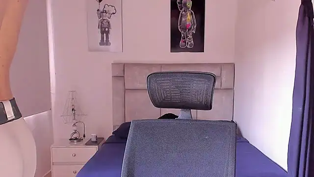 Snapshot of paul_rogerr chatting on 10/16/25, 05:14 paul rogerr online show from 10/16/25, 05:14