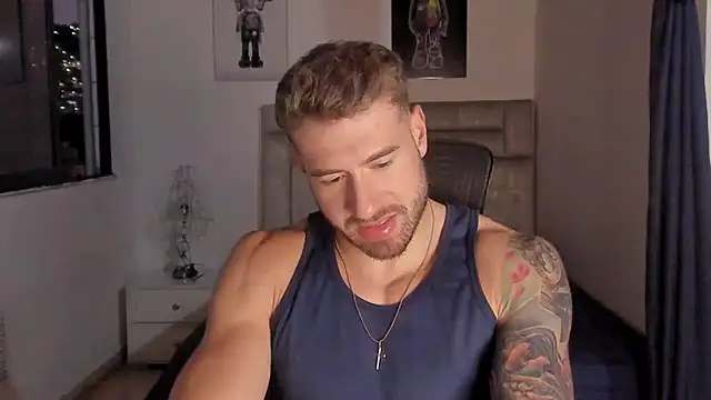 Snapshot of paul_rogerr chatting on 11/15/25, 10:59 paul rogerr online show from 11/15/25, 10:59