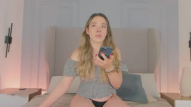 chloe d online show from 05/21/26, 12:01