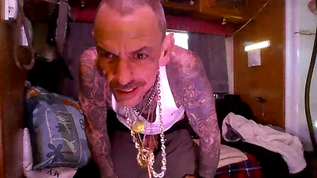Snapshot of deepstroker42071 chatting on 03/11/26, 10:49 deepstroker42071 online show from 03/11/26, 10:49
