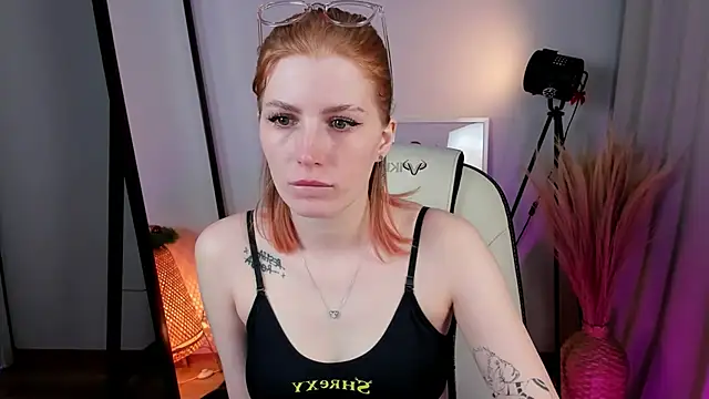 Mira  Blush online show from 12/29/24, 01:38