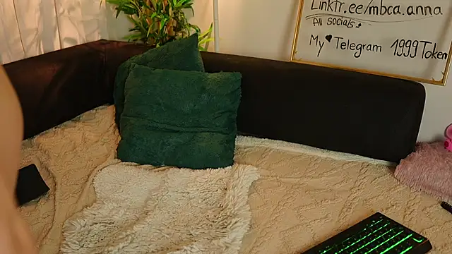 Snapshot of mbcaanna chatting on 01/18/25, 08:19 mbcaanna online show from 01/18/25, 08:19