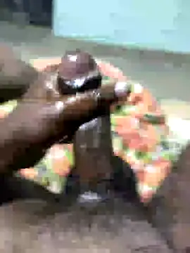 Snapshot of SILENT_FUCKER_01 chatting on 01/16/25, 11:06 SILENT FUCKER 01 online show from 01/16/25, 11:06