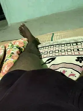 Snapshot of SILENT_FUCKER_01 chatting on 02/22/25, 05:46 SILENT FUCKER 01 online show from 02/22/25, 05:46