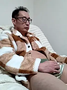 tai0202 online show from 01/30/25, 03:08