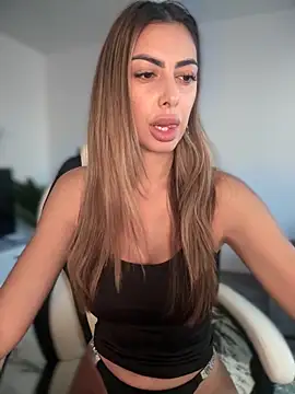 Snapshot of Flower_Pow3r chatting on 09/19/25, 05:09 Flower Pow3r online show from 09/19/25, 05:09