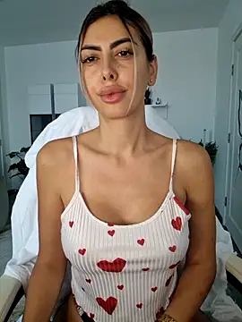 Snapshot of Flower_Pow3r chatting on 09/24/25, 05:11 Flower Pow3r online show from 09/24/25, 05:11