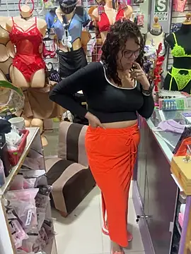 ROSALIALUCY online show from 01/14/25, 04:40