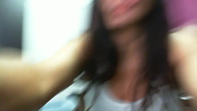 Snapshot of salome__milf chatting on 03/13/25, 01:10 salome milf online show from 03/13/25, 01:10