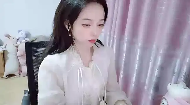 wwcc123 online show from 03/13/25, 02:23