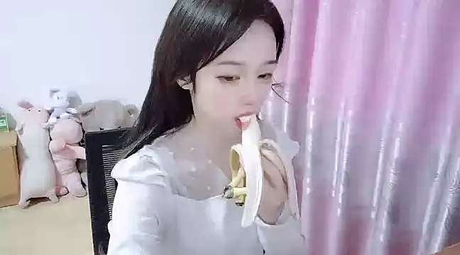 wwcc123 online show from 03/17/25, 01:35