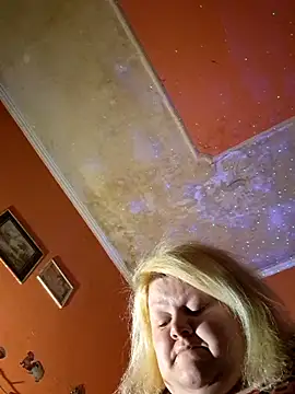 ducicsajsziii online show from 02/18/25, 10:14