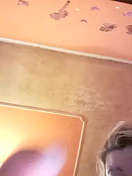 ducicsajsziii online show from 10/12/25, 08:41