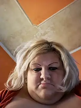 ducicsajsziii online show from 12/18/25, 08:48