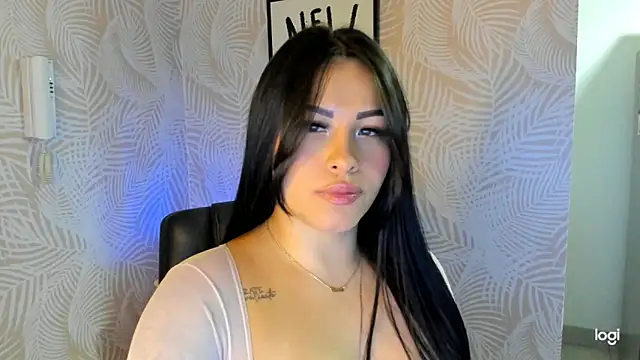 Snapshot of sexyyykloee chatting on 01/28/25, 03:36 sexyyykloee online show from 01/28/25, 03:36