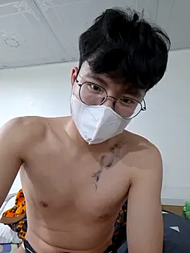 Gwencloudy online show from 04/03/26, 04:16