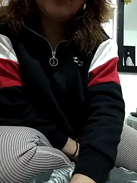 sweetcolibri online show from 02/17/25, 09:52