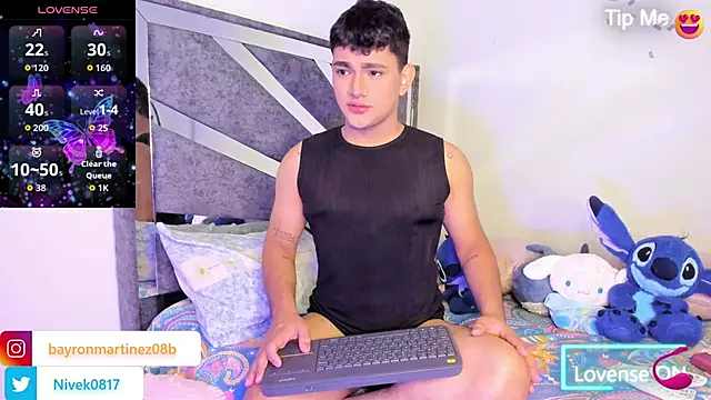 Snapshot of niall_falcon chatting on 03/03/26, 01:06 niall falcon online show from 03/03/26, 01:06