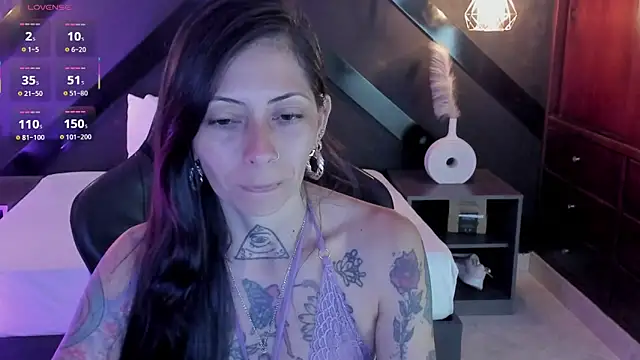 dark gotica online show from 05/16/26, 12:37