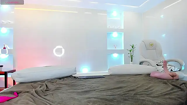 martina mayers online show from 02/24/25, 11:09