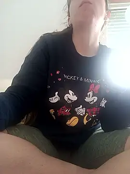 Snapshot of bruna_safadinhaa chatting on 03/17/26, 12:52 bruna safadinhaa online show from 03/17/26, 12:52