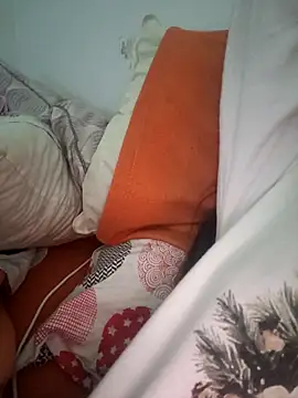 Snapshot of bruna_safadinhaa chatting on 04/09/26, 04:34 bruna safadinhaa online show from 04/09/26, 04:34