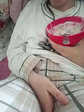 Snapshot of bruna_safadinhaa chatting on 04/16/26, 02:18 bruna safadinhaa online show from 04/16/26, 02:18