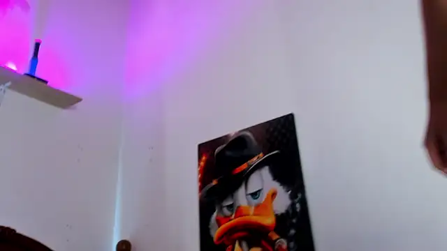 Snapshot of Juan_Castano chatting on 09/15/25, 10:37 Juan Castano online show from 09/15/25, 10:37