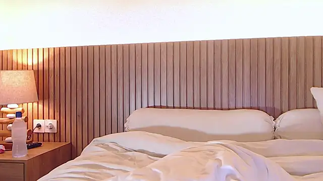 Snapshot of MeIisaLove chatting on 12/30/24, 01:48 MeIisaLove online show from 12/30/24, 01:48