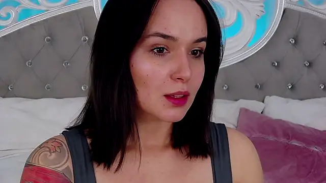 MeIisaLove online show from 04/07/26, 06:41