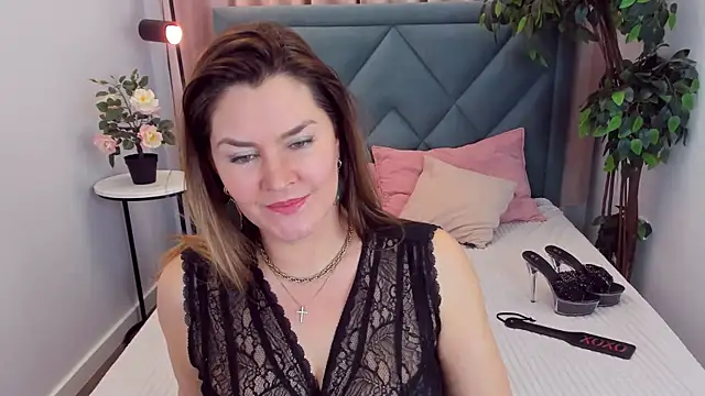 Adele Russo online show from 02/05/25, 07:20