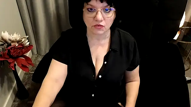 maggiemilff online show from 01/24/25, 08:55