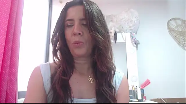 Victoria meester online show from 01/26/25, 02:30