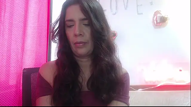 Victoria meester online show from 03/07/25, 02:56