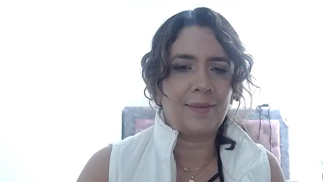 Snapshot of Victoria_meester chatting on 06/10/26, 02:38 Victoria meester online show from 06/10/26, 02:38