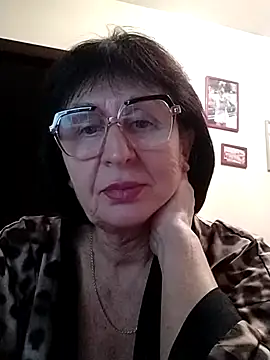 AlbinaXPretty online show from 12/29/24, 05:01